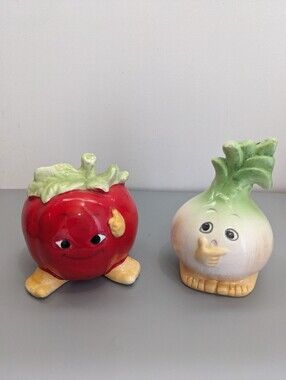 Vintage Anthropomorphic Tomato And Onion Salt And Pepper Shakers Japan 1960s